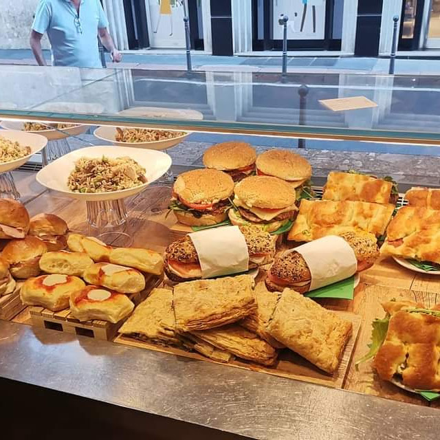 Panini Focacce Piadine Tramezzini Ed Altro