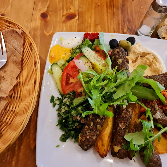 Falafel Teller