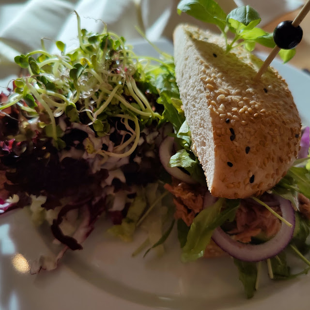 Fladenbrot Mit Lachs Und Wasabicreme