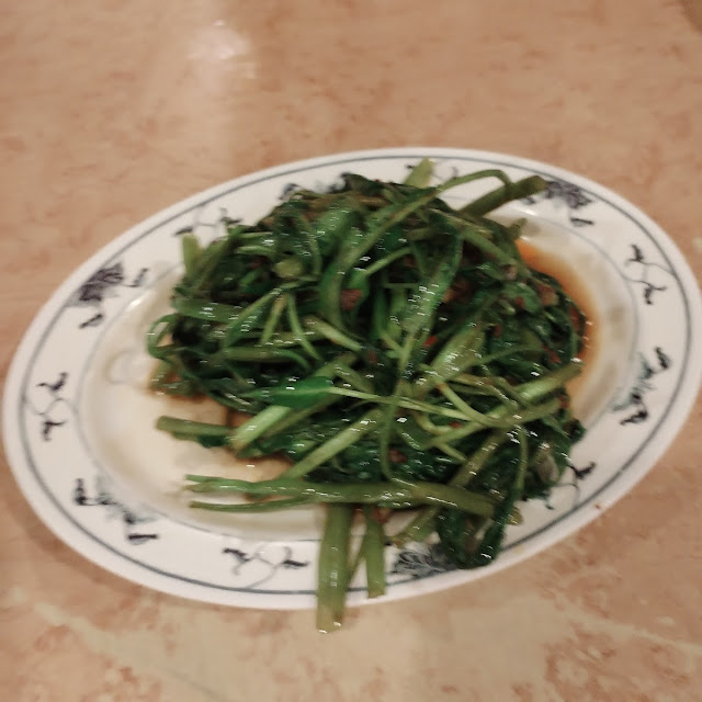 Fried Spinach with Anchovy
