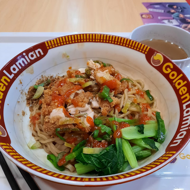 Lamian Kecap Ayam Goreng