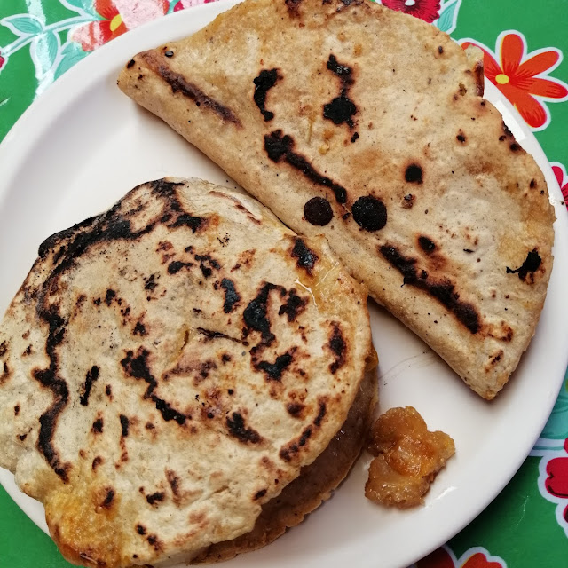Gordita de Chicharrón Verde Y Taco de Verde