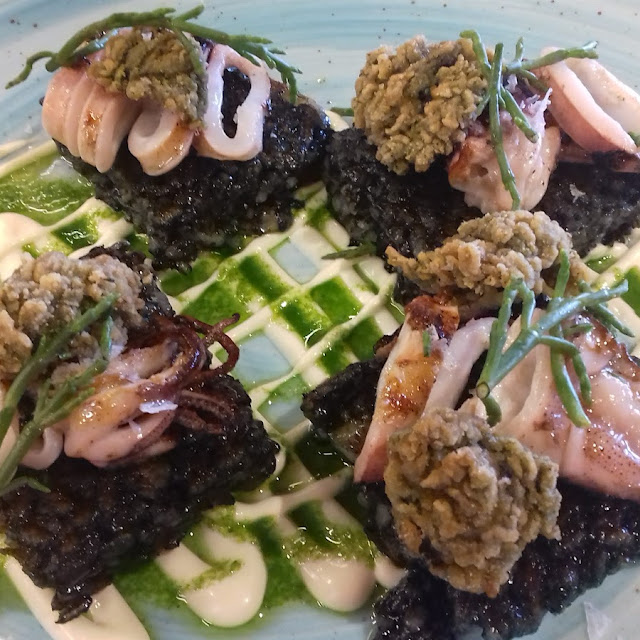 Arroz Negro Con Sepia Y Ortiguillas