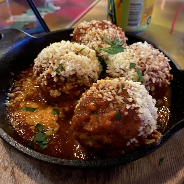Meatballs Marinara