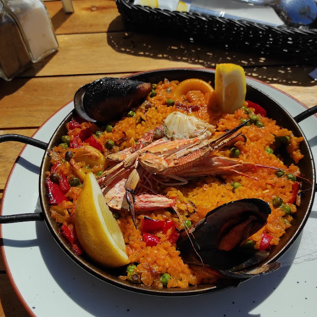 Paella Mixta