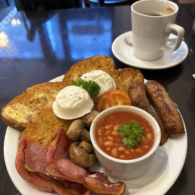 Full English Breakfast with Cheese Omelette