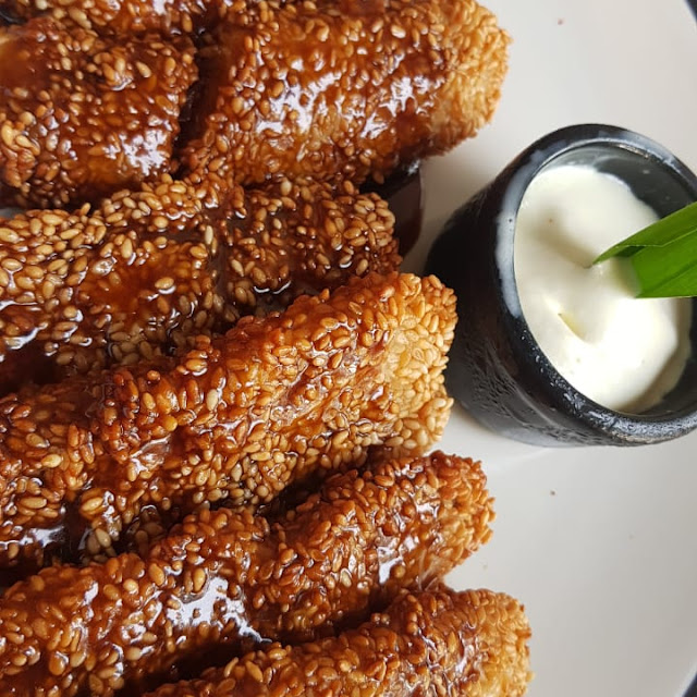 Pisang Goreng Wijen