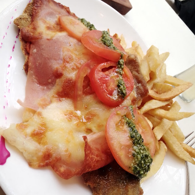 Milanesa Napolitana Con Papas Fritas