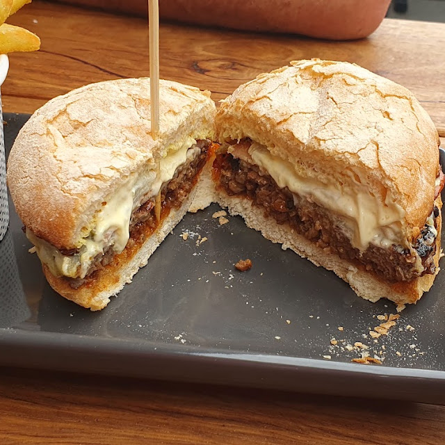 Bonfire Burger