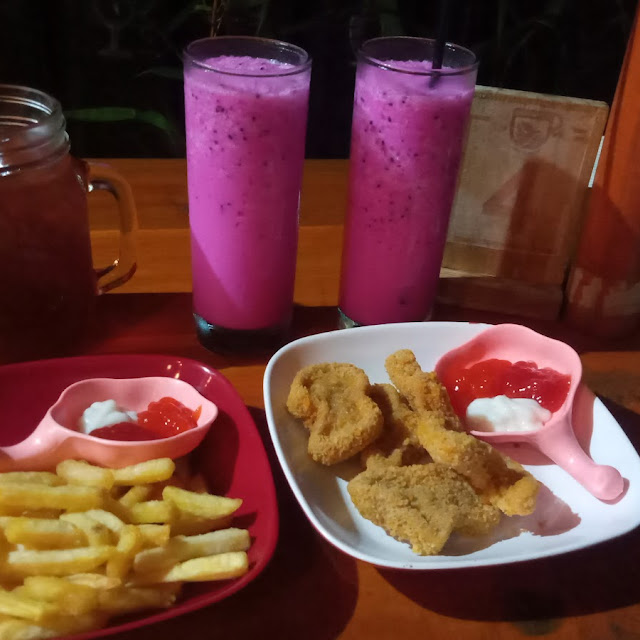 Kentang Goreng Naget Jus Buah Naga Es Teh Manis