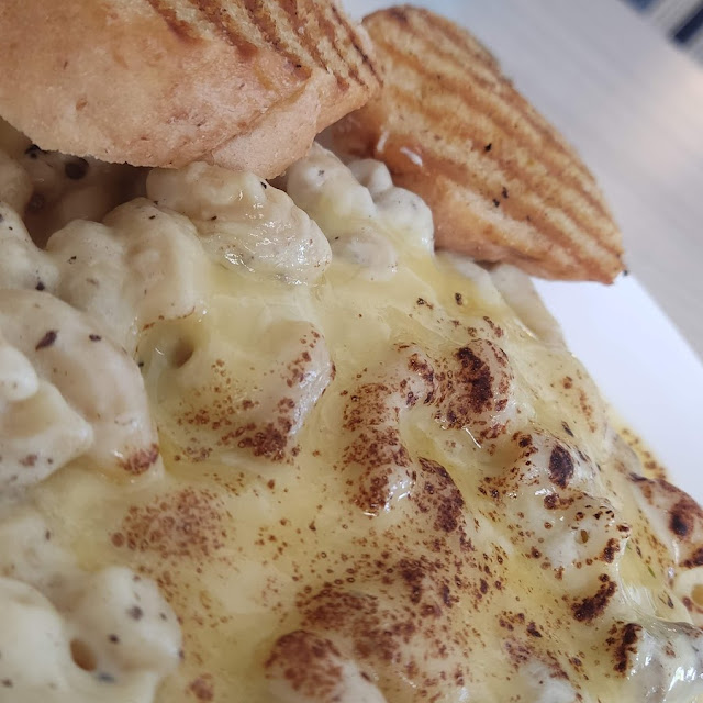 Truffle Mac and Cheese