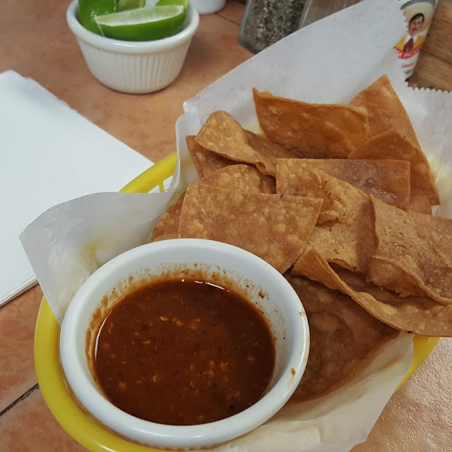 Chips and Salsa Spicy