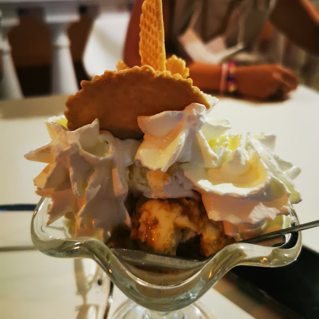 Helado de Crema Catalana Y Nata Montada