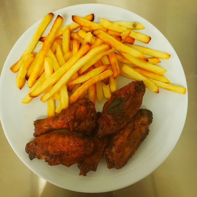 Wings with Fries