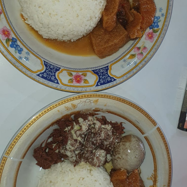 Nasi Gudeg Krecek Dan Nasi Gudeg Krecek Telor