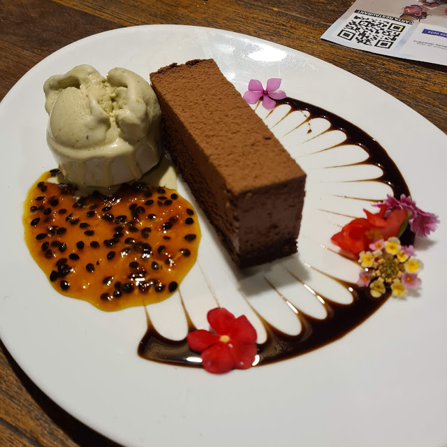 Cafe Budin