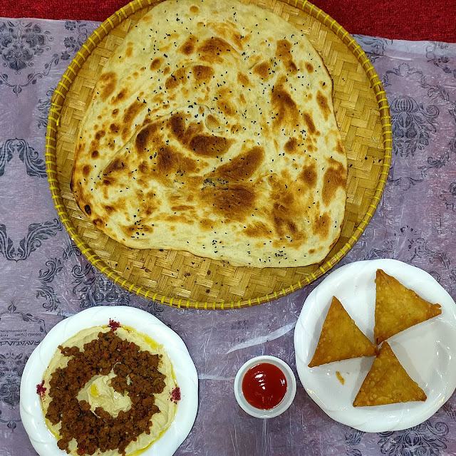Hummus Khubus WA Sambosa