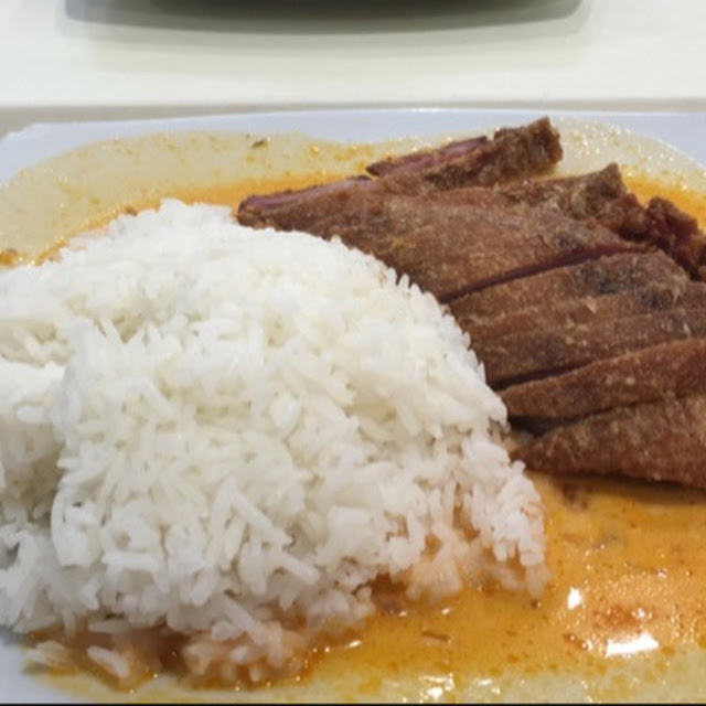 Knusprige Ente Mit Reis Und Currysoße