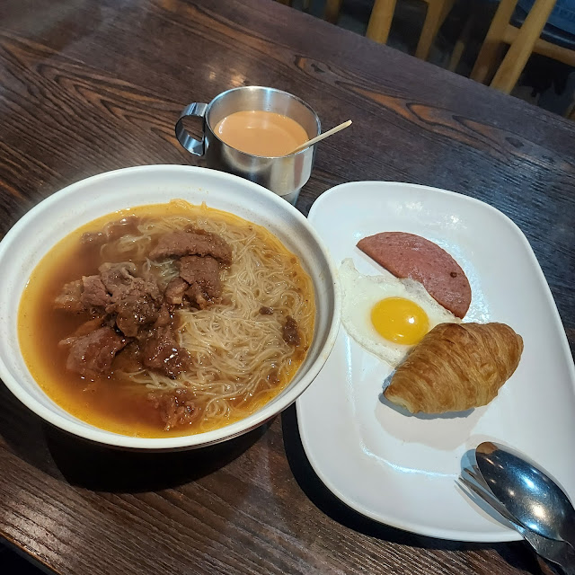 早餐a4沙爹牛肉湯米