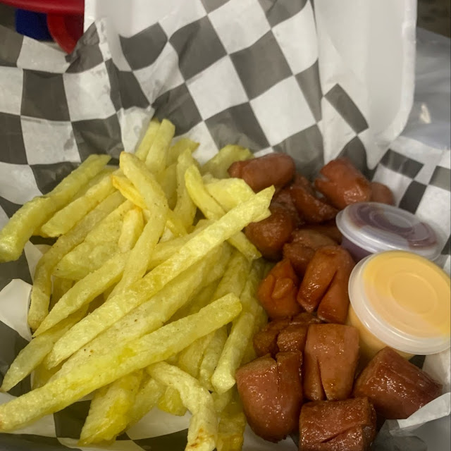 Salchipapas