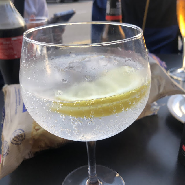 Agua Con Gas