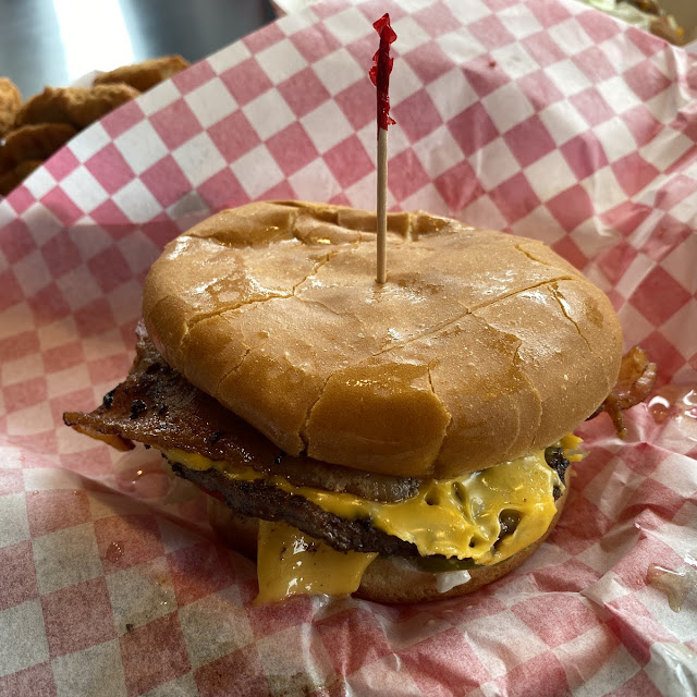 Porky Bacon Cheeseburger