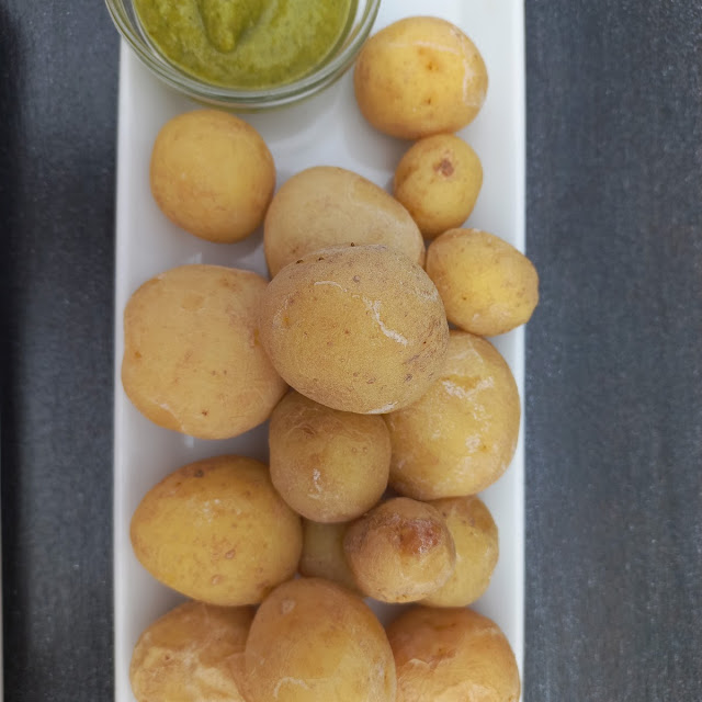 Papas Arrugas Y Sus Mojos