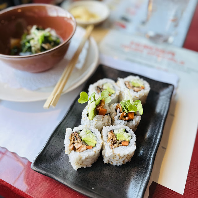 Salmon Skin Roll