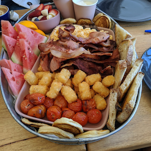Big Breakfast