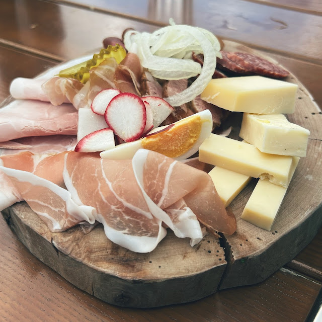 Fleisch- Und Käseplatte