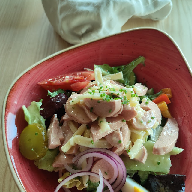 Wurst-käse-salat