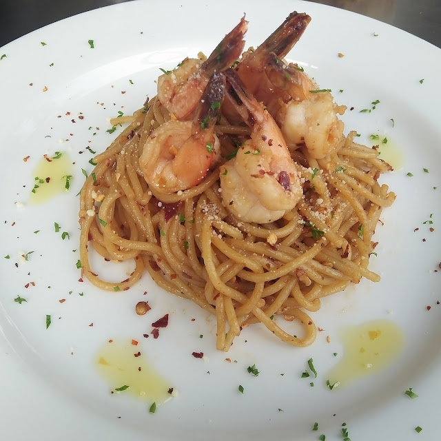 Spicy Garlic Butter Spaghetti