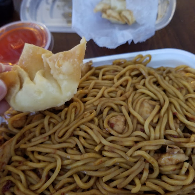 Chicken Lo Mein Combo Plate