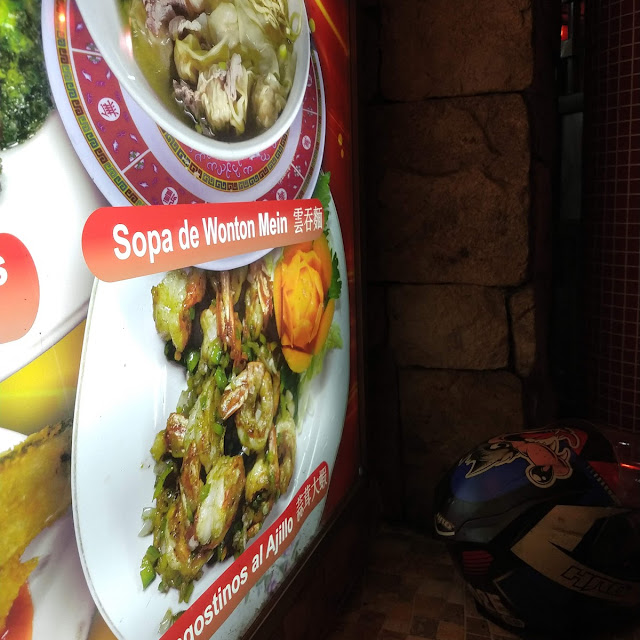 Sopa de Wonton Mein