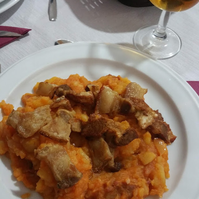 Patatas Revolconas