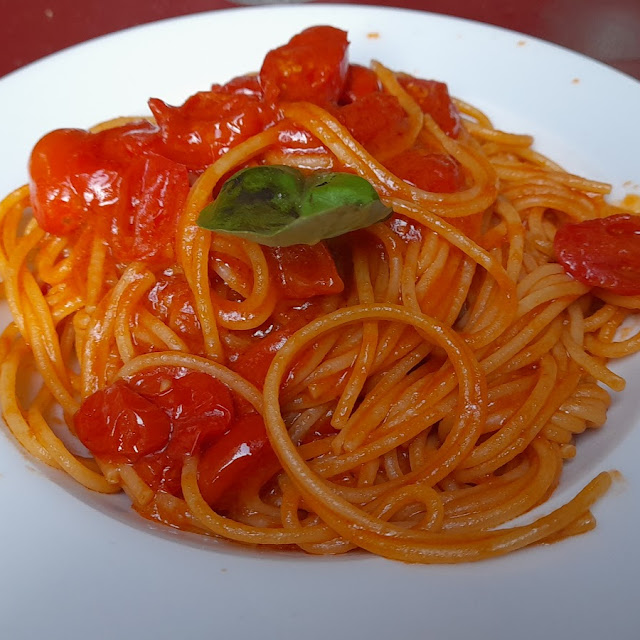 Meravigliosi Spaghetti Al Pomodoro