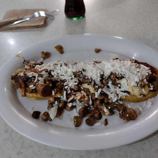 Huarache Champiñones Y Quesillo