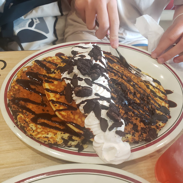 Cookies and Cream Pancakes