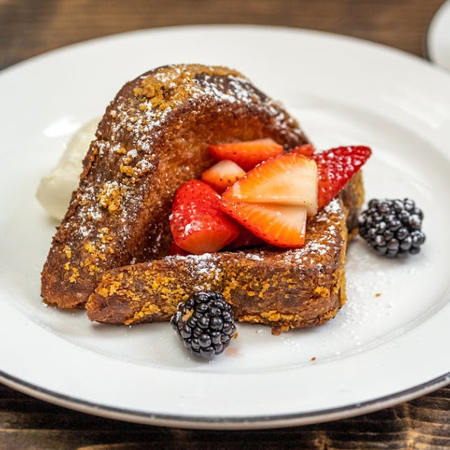 Cornflake-Crusted French Toast