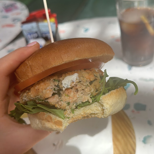 Salmon Burger