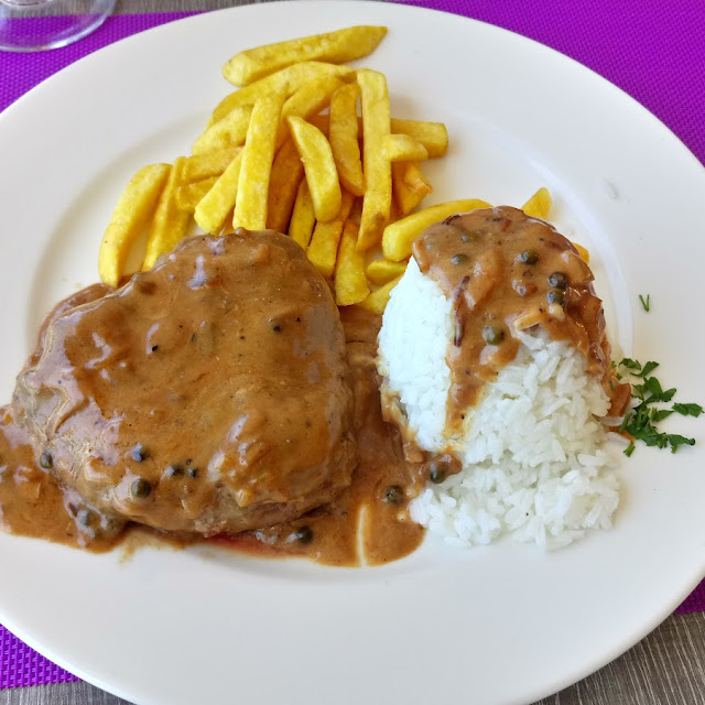 Filet de Boeuf Au Poivre