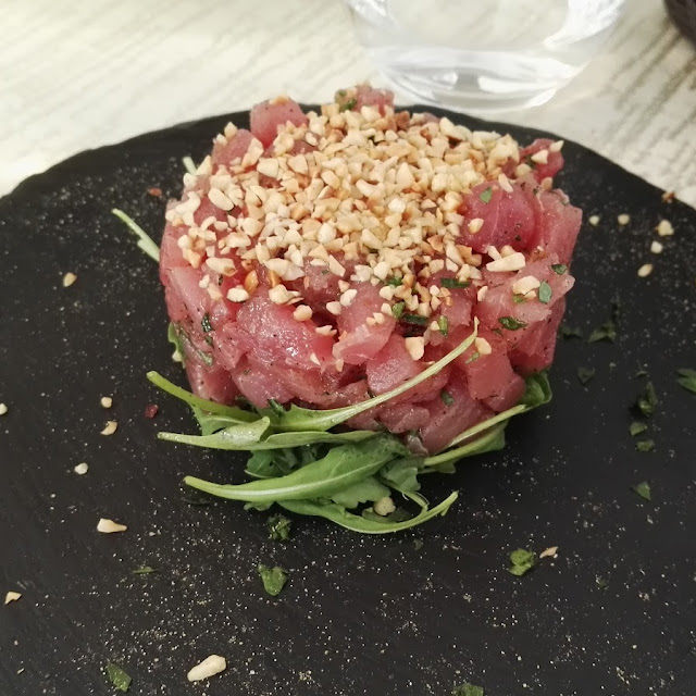 Tartare Di Tonno E Nocciole