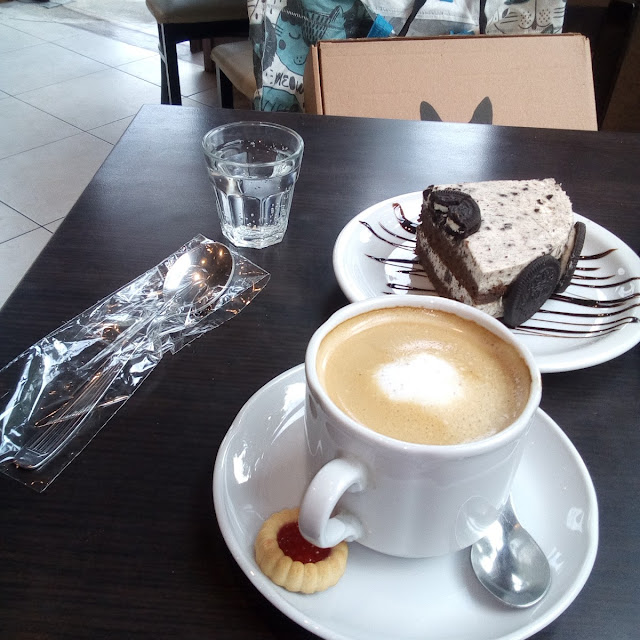 Torta Oreo Con Café Con Leche