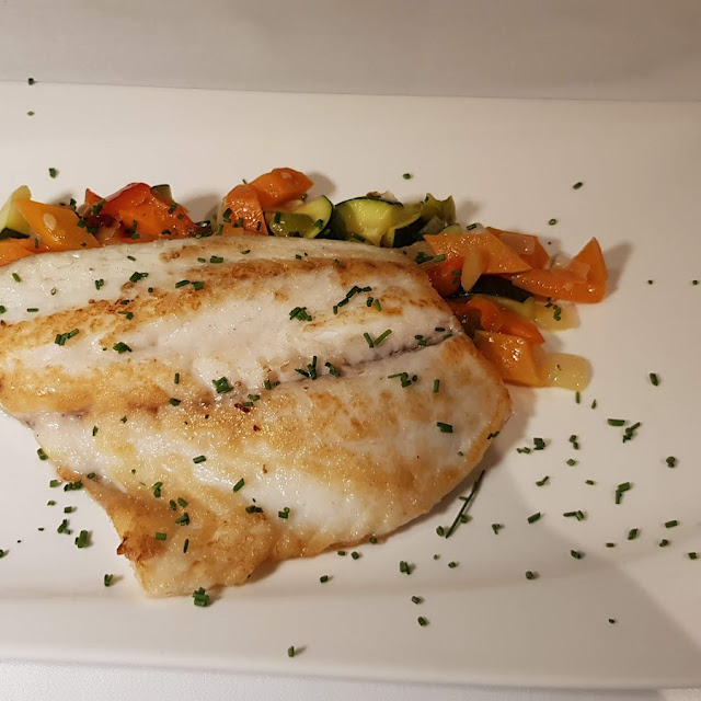 Lubina Y Gambas Con Jugo de Rustido Y Naranja