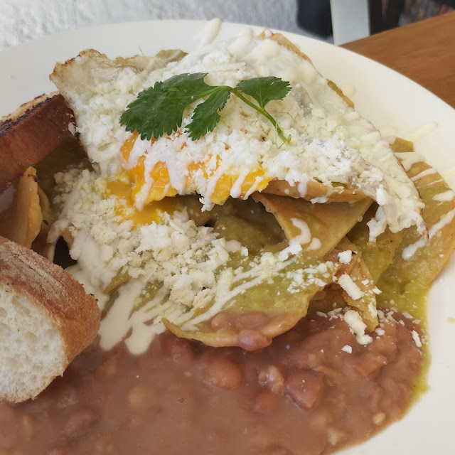 Chilaquiles Con Huevo