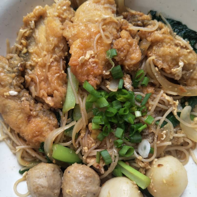 Fried Bihun with Fish Fillet