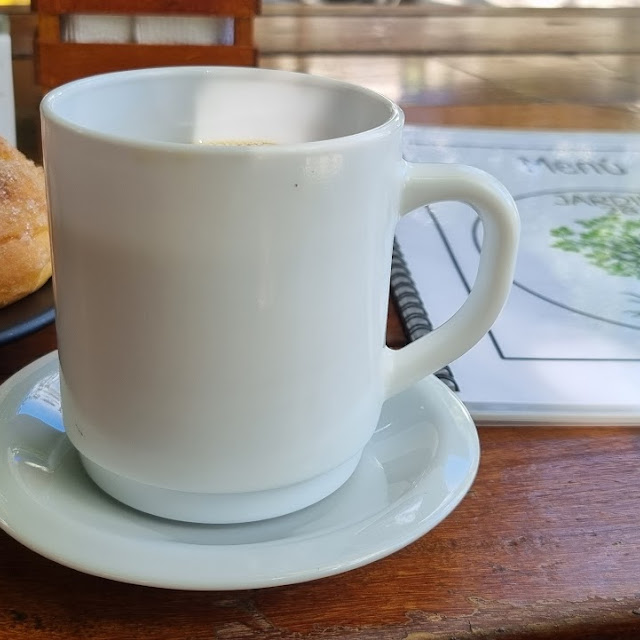 Cafe Con Pan de Muerto