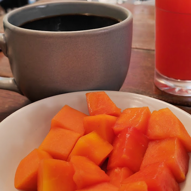 Fruta Y Cafe