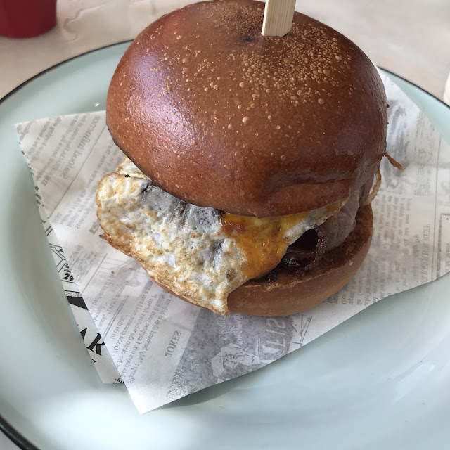 Bacon & Egg Roll