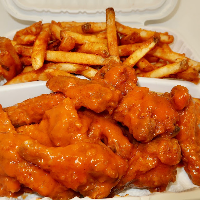Chicken Wings with French Fries